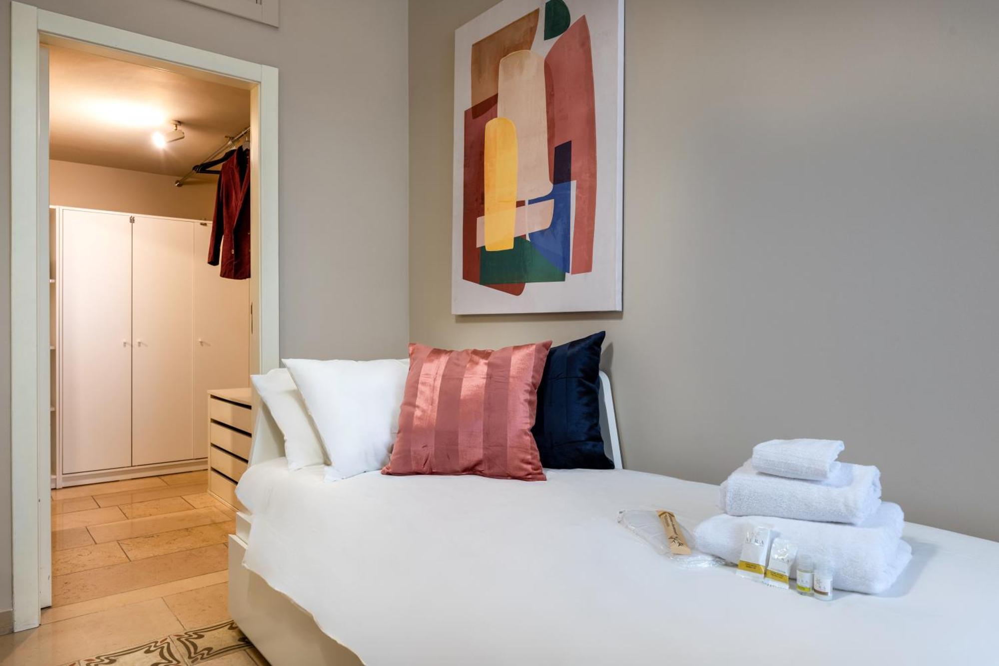 100Mq Maison Paradise - Central & Elegant Apt Bari Bagian luar foto