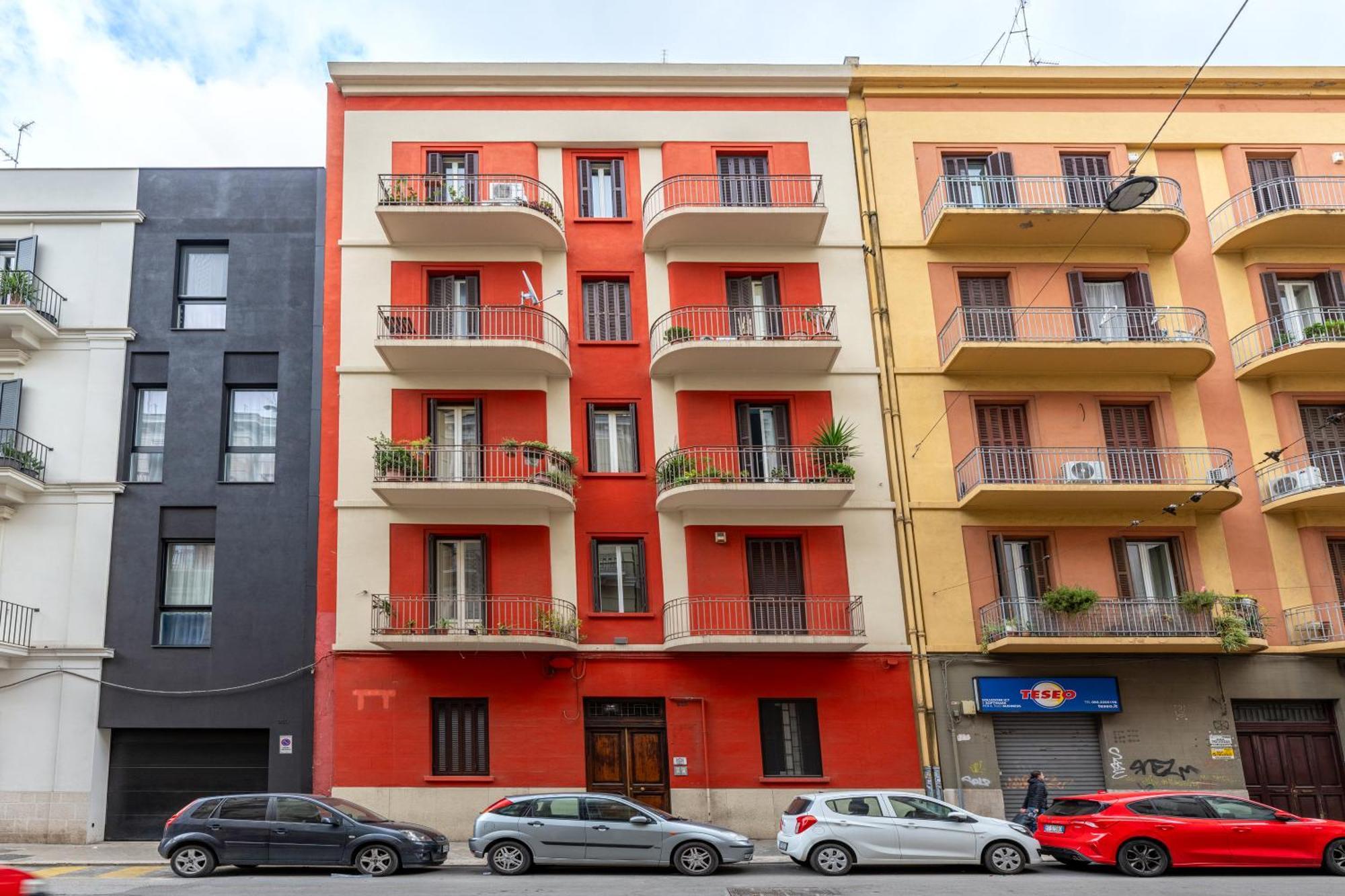 100Mq Maison Paradise - Central & Elegant Apt Bari Bagian luar foto