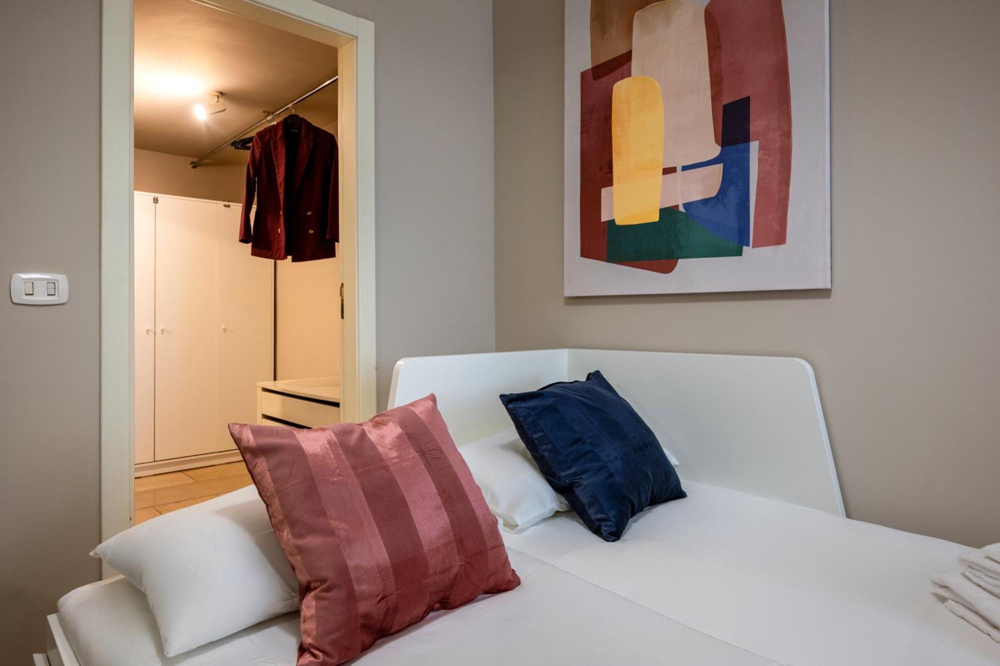 100Mq Maison Paradise - Central & Elegant Apt Bari Bagian luar foto