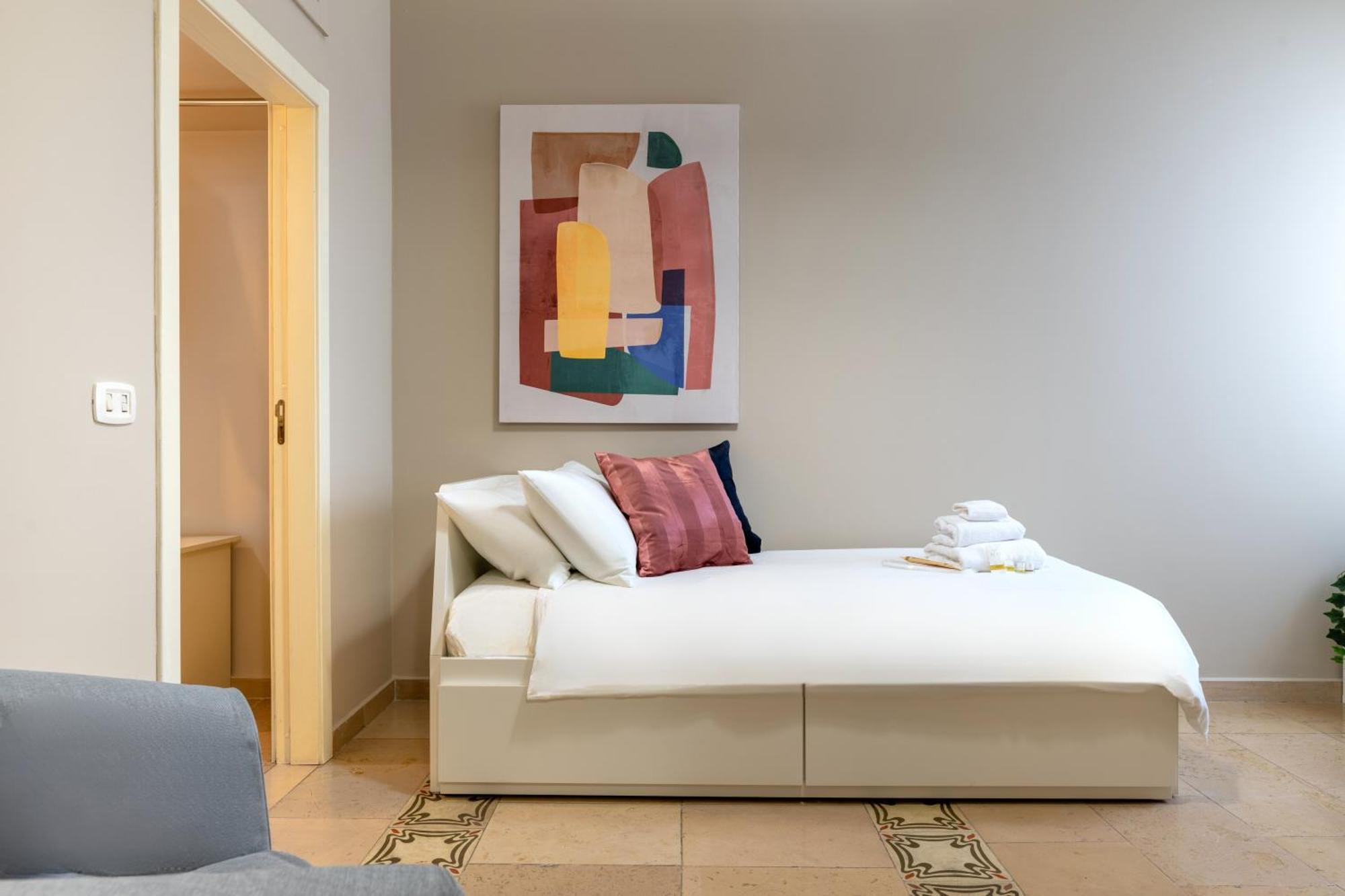 100Mq Maison Paradise - Central & Elegant Apt Bari Bagian luar foto